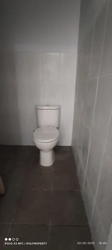 Kamar Mandi Surya Mansion Rumah Modern Depok